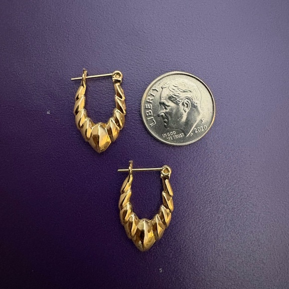 Earrings 14K Gold Vintage Puffed Gold Twisted Hoop - Picture 2 of 5